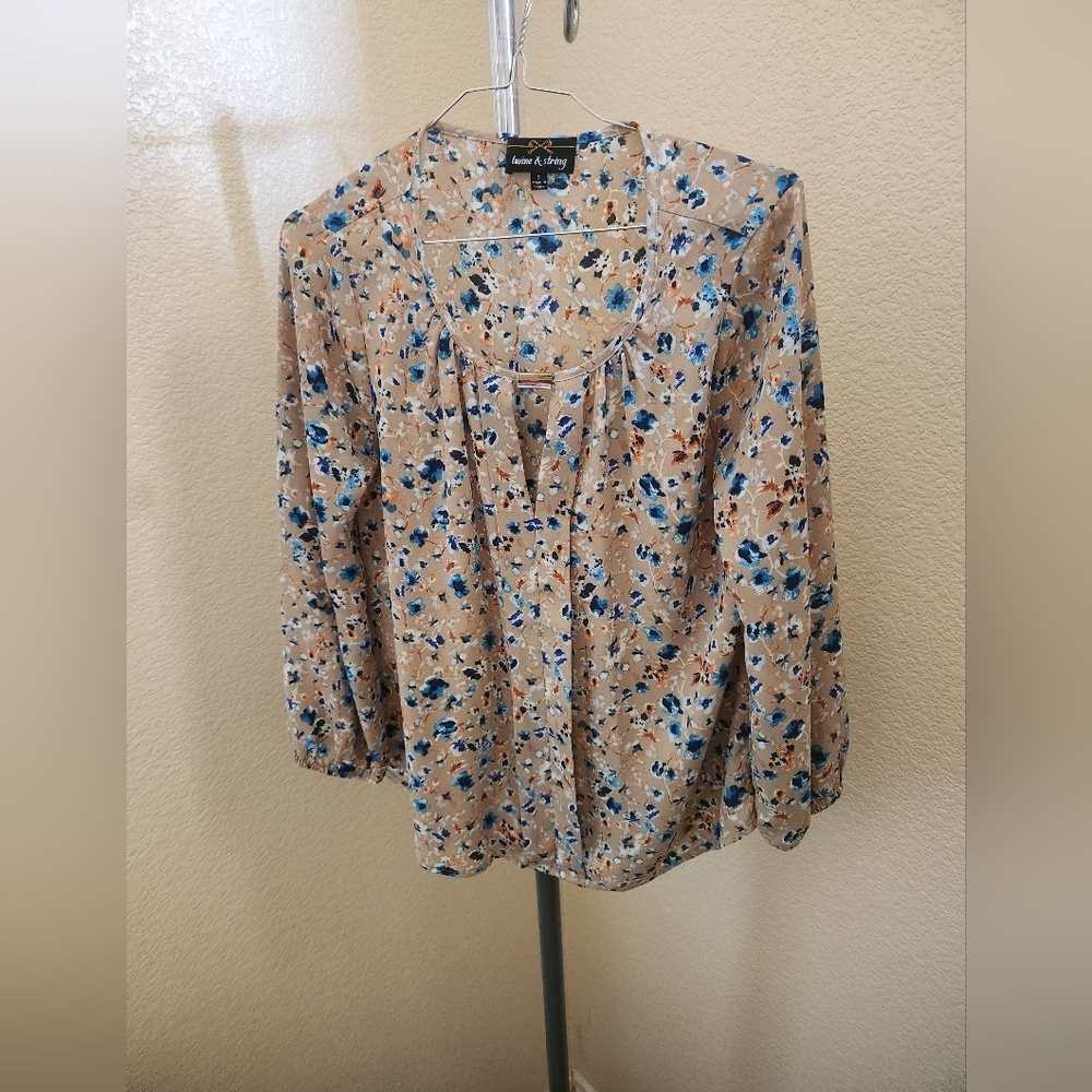 Twine & String Long Sleeve Pullover Blouse